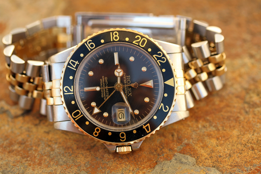 SOLD 1978 Rolex GMT-Master 1675 Black Nipple Dial in steel/gold - Lunar ...