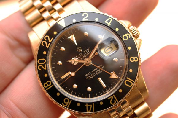 1978 Rolex GMT-Master ref. 1675/8 with Papers, Solid Gold, Black Nipple Dial - Image 4