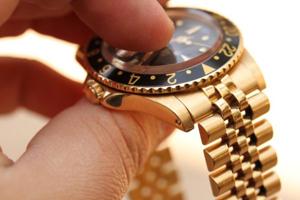1978 Rolex GMT-Master ref. 1675/8 with Papers, Solid Gold, Black Nipple Dial - Image 6