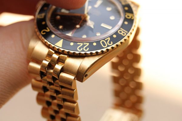 1978 Rolex GMT-Master ref. 1675/8 with Papers, Solid Gold, Black Nipple Dial - Image 7