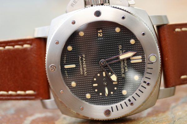 SOLD Panerai PAM569 Q Luminor Submersible Destro Lefty 47mm