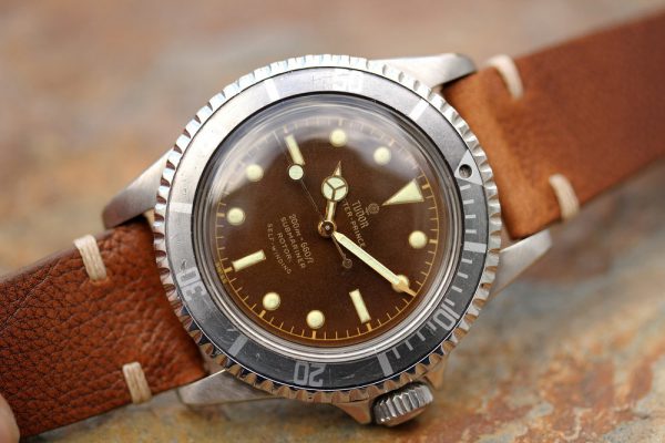 Alternative view of 1961 Tudor Submariner 7928 PCG Gilt Caramel Brown Box & Papers