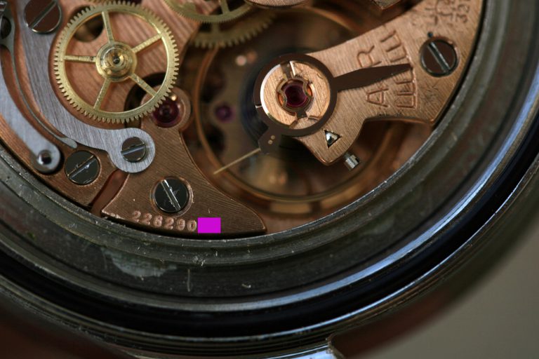 speedmaster professional lug width