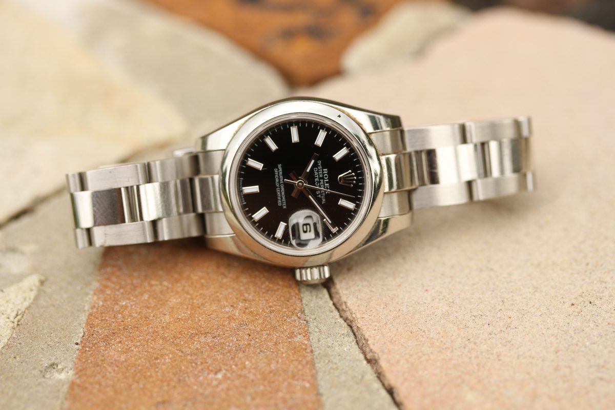 Alternative view of 2005 Rolex Lady DateJust ref. 179160 "Black Dial, 26mm"