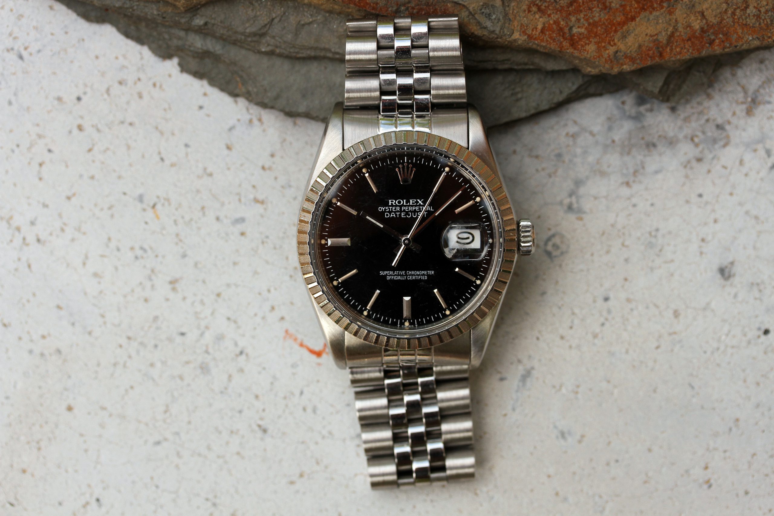 Intervenere måtte gennembore 1987 Rolex DateJust ref. 16030 "Black Glossy Dial, 36mm, Box & Papers" -  Lunar Oyster - Buying and Selling
