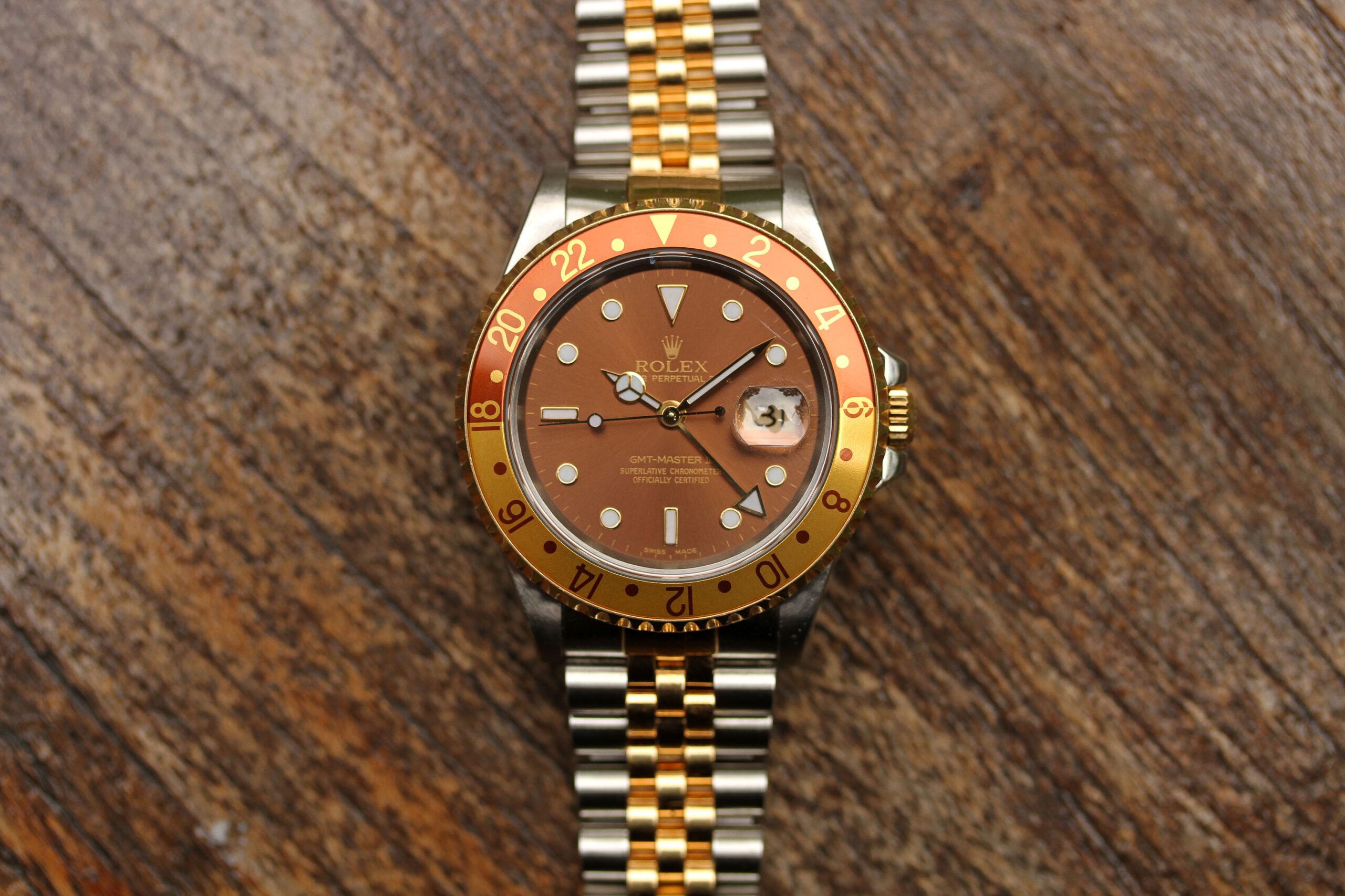 1999 Rolex GMT-Master 2 ref. 16713 "Root Beer, Jubilee, Top Condition" - Lunar Oyster - Buying and