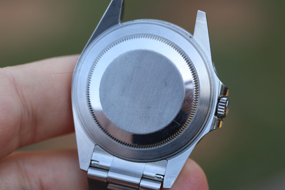 2I1A6000