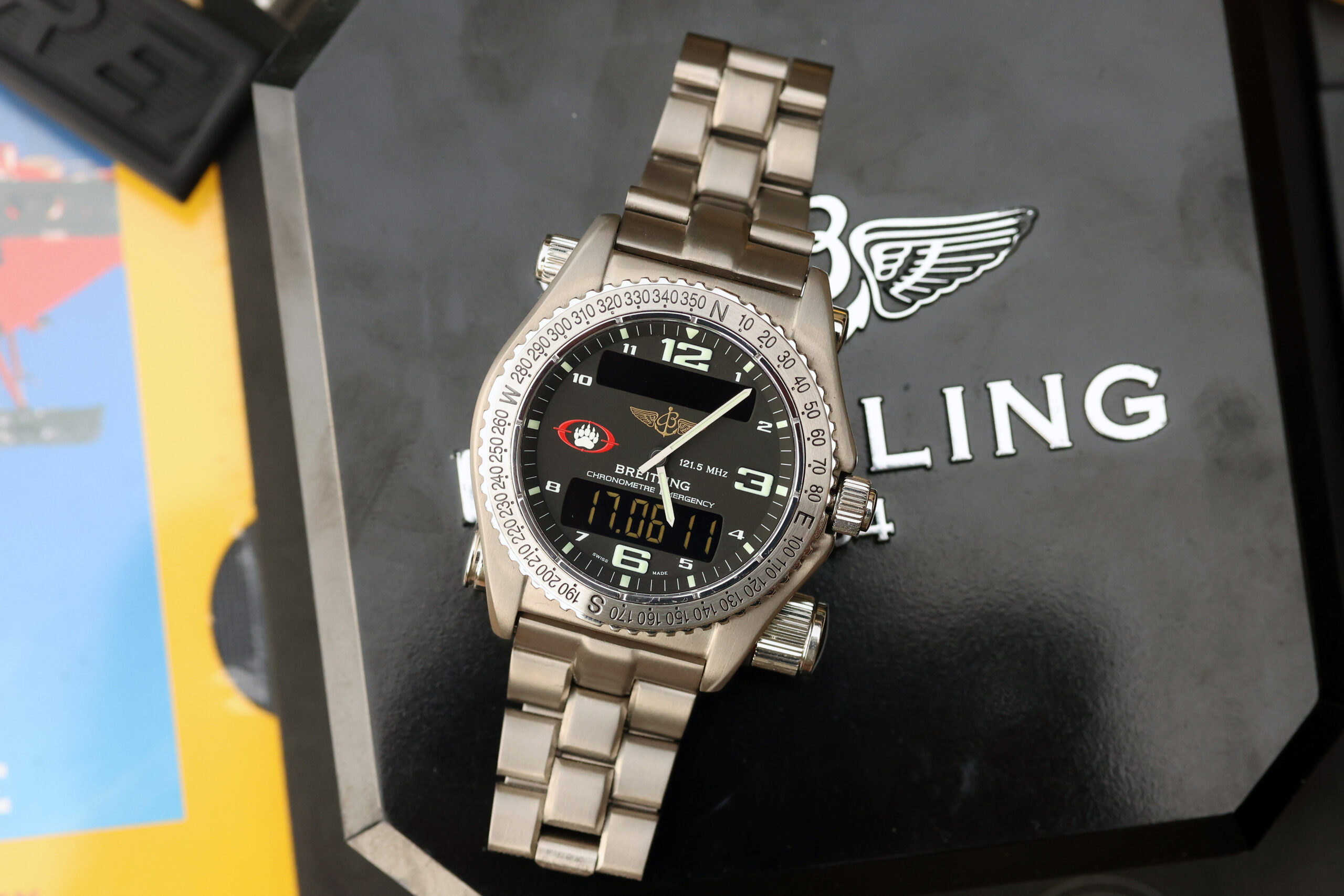 Breitling Emergency ref. E76321 “Blackwater Logo Dial” – Lunar