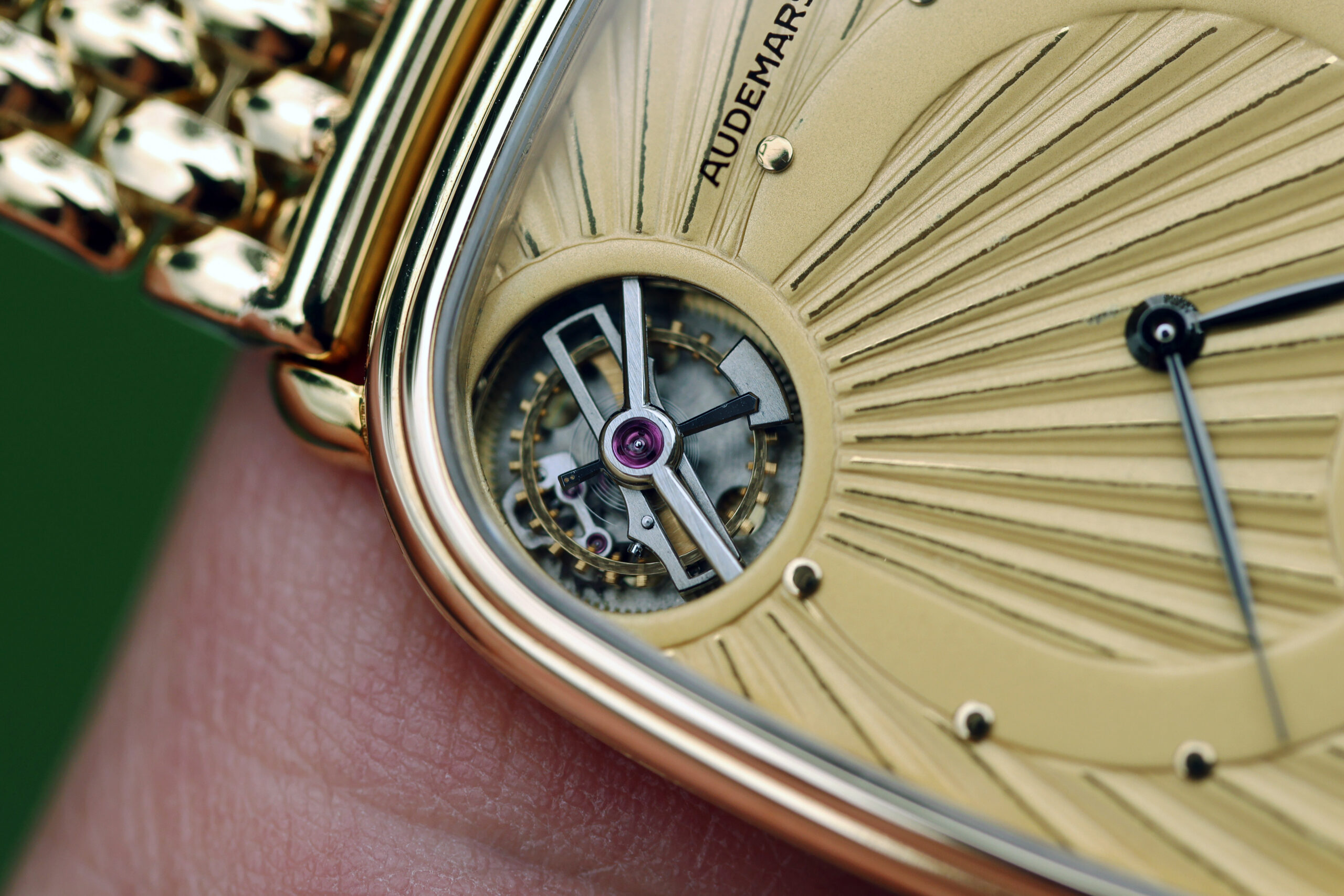 1980's Audemars Piguet 'Sun Ray' Tourbillon ref. 25643BA – Lunar